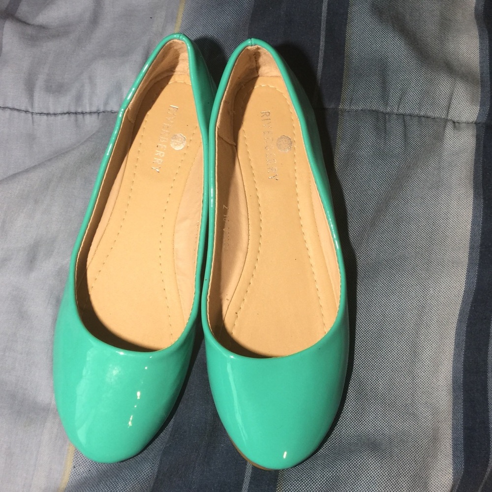 Riverberry flats